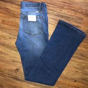 Kancan Estilo Bootcut Jeans